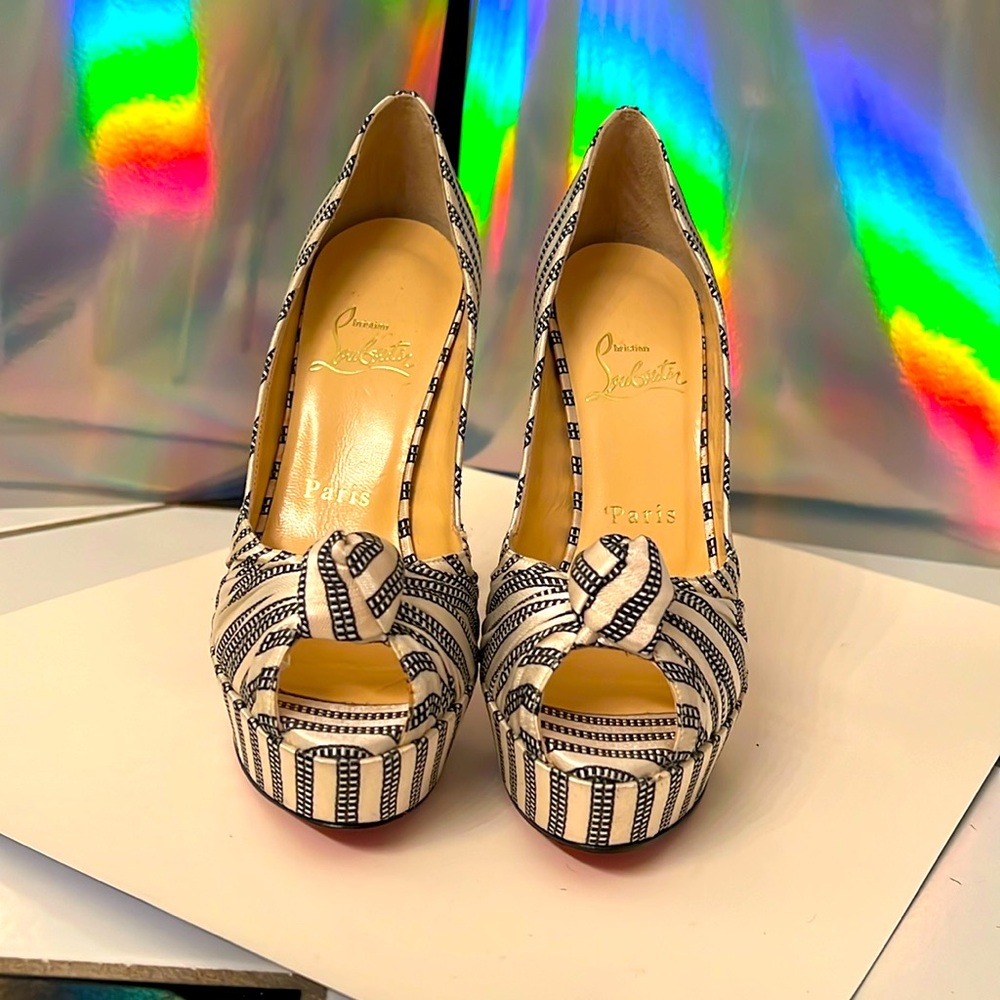 Christian Louboutin Lady Peep cloth heels
